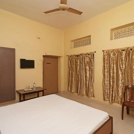 גאיה Spot On 39527 Hotel Saraogi Spot מראה חיצוני תמונה
