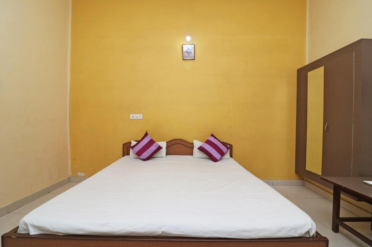 גאיה Spot On 39527 Hotel Saraogi Spot מראה חיצוני תמונה
